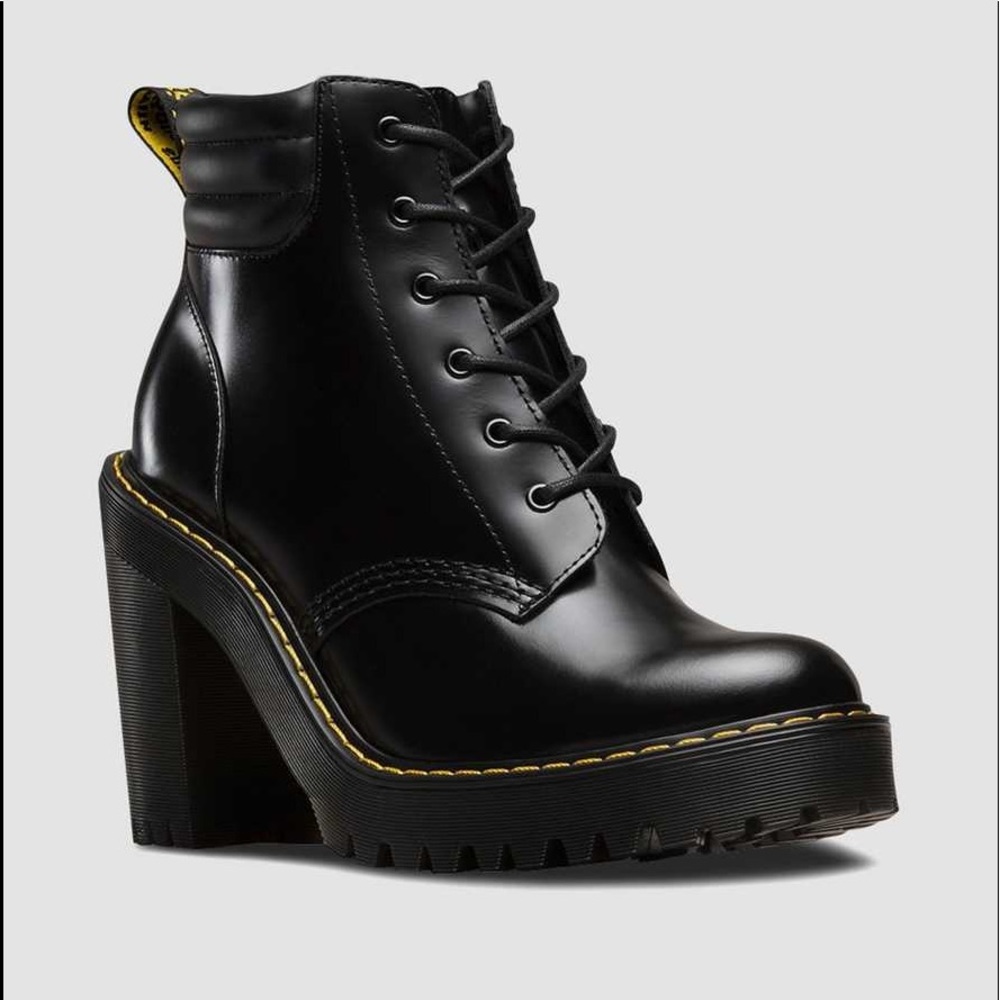 Dr. Martens Persephone Boots